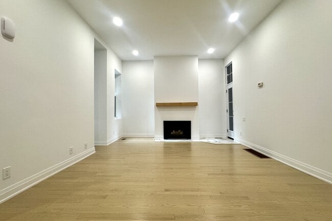 Building Photo - 418 Brunswick Ave