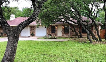 Building Photo - 601 Algerita Dr
