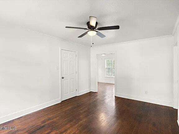 Foto del edificio - 551 Woodbury Rd
