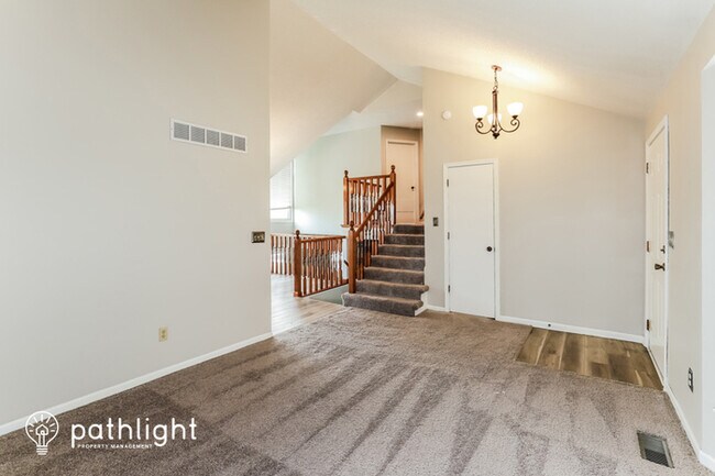 Building Photo - 4703 Hayes Avenue, Merriam, KS, 66203