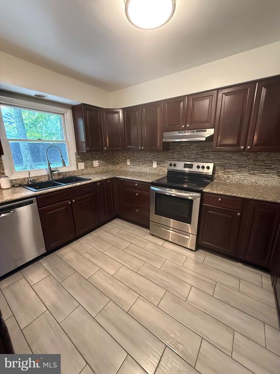 Building Photo - 8921 Little River Turnpike