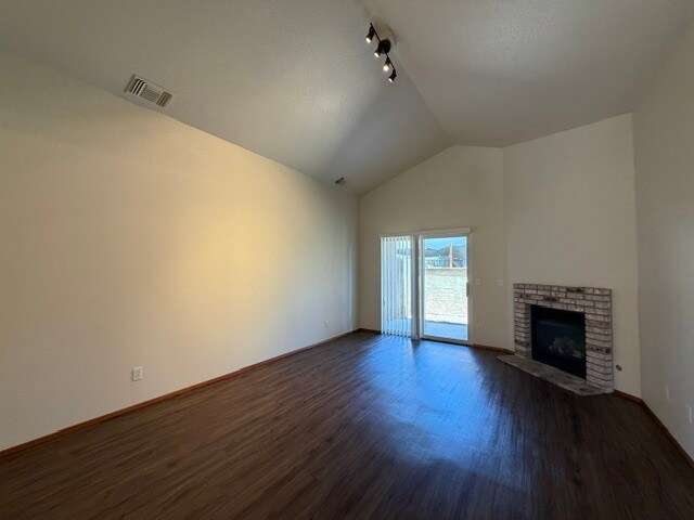 Foto del edificio - 1332 Glenbrook Way