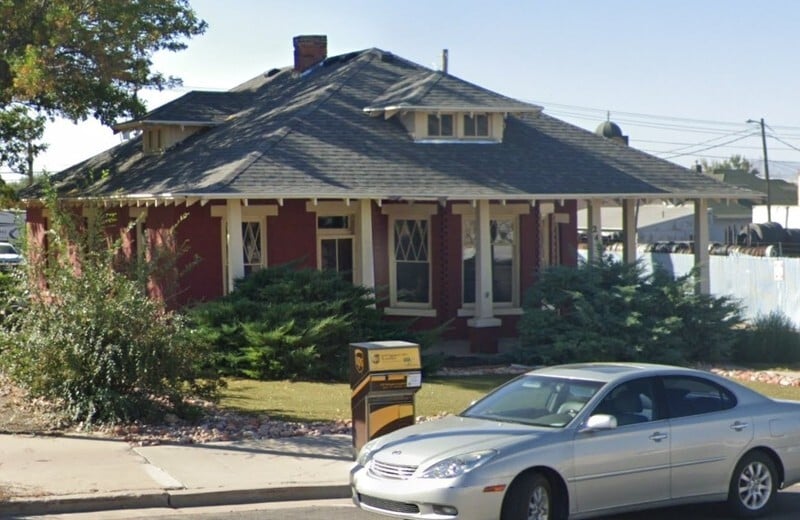 Building Photo - 248 E Main St