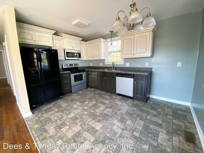 Building Photo - 3 br, 1 bath House - 1217 North Drive