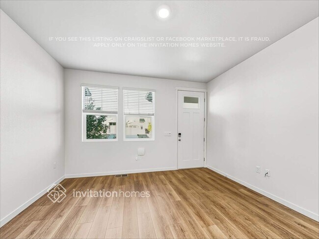 Foto del edificio - 289 S Uriah St