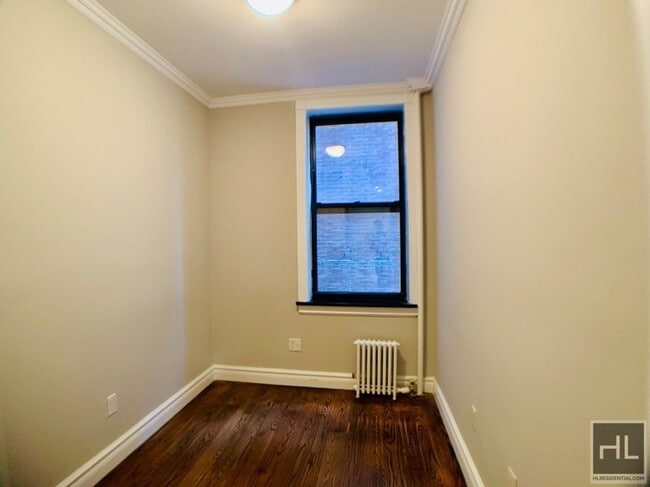 Building Photo - EAST 35 STREET
