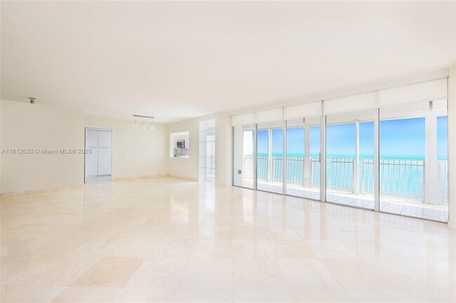 Foto del edificio - 881 Ocean Dr