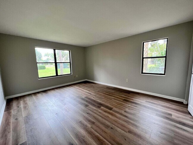 Building Photo - 13065 Albright Ct