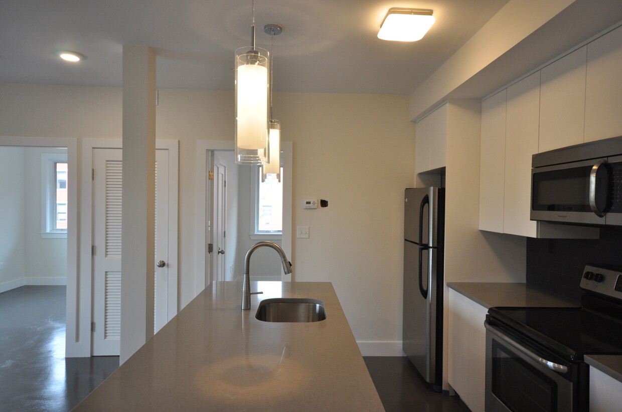 Foto principal - 659 Massachusetts Ave