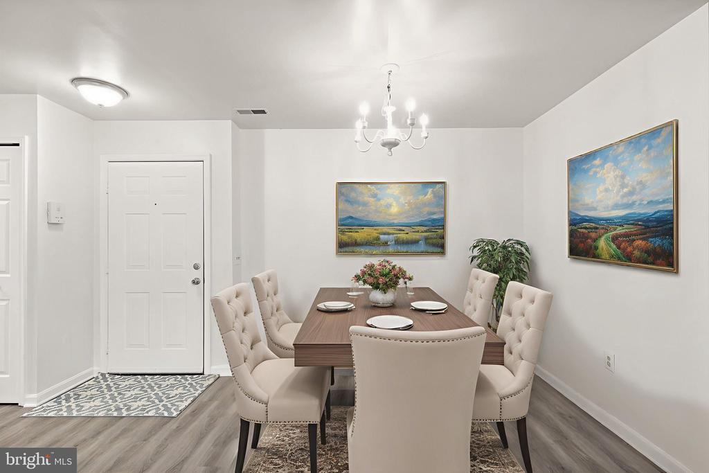 Primary Photo - 1310 Sheridan Pl