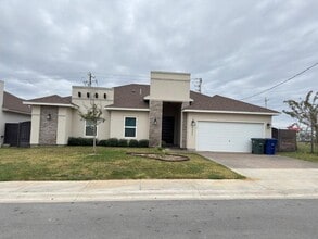 Building Photo - 6002 Amir Dr