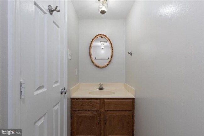 Building Photo - 44047 Gala Cir
