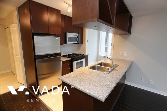 Photo du bâtiment - Miro 1 BR APT Rental 302-1001 Richards St Vancouver: VADA