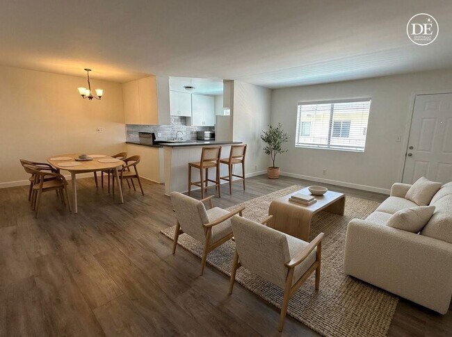 Foto del edificio - 4358 Mammoth Ave