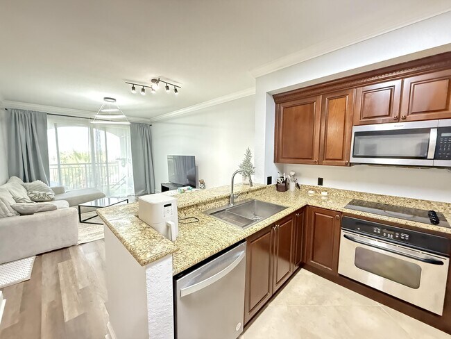 Foto del edificio - 1660 Renaissance Commons Blvd