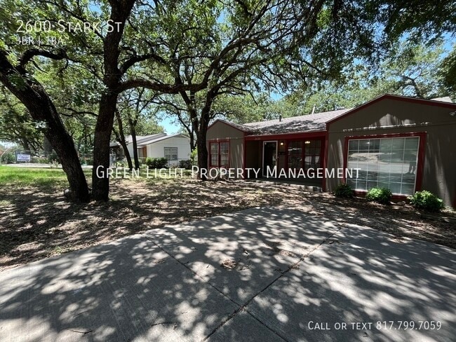 Foto del edificio - 2600 Stark St