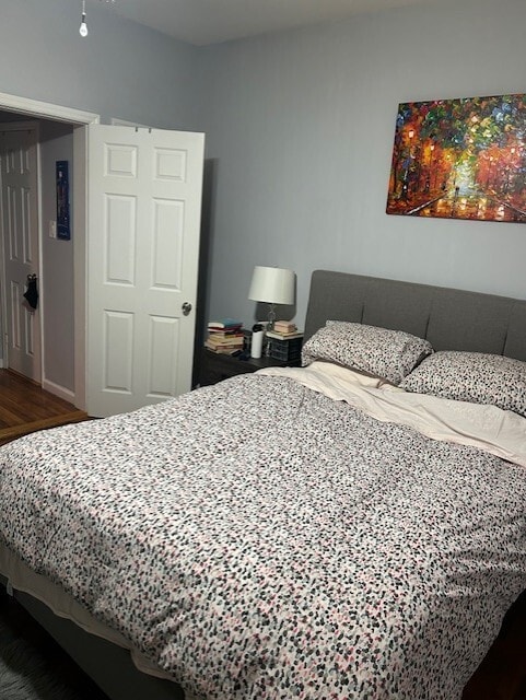 Very large bedroom (queen sized bed pictured) - 4514 43rd St