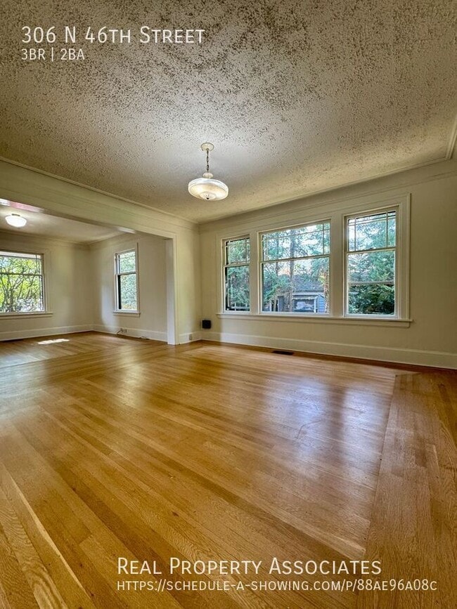 Building Photo - 306 N 46th St