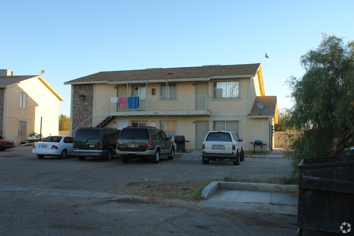 Foto del edificio - 1656 Stevens St