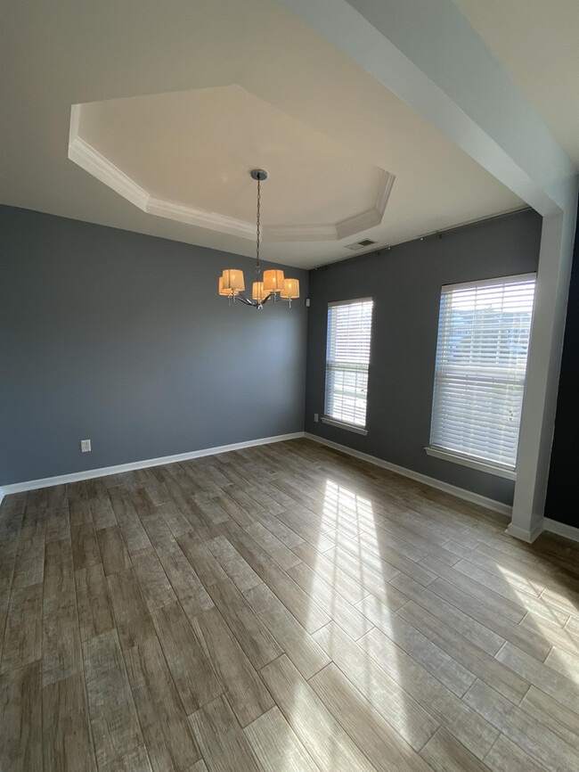 Building Photo - 148 Autumn Falls Dr