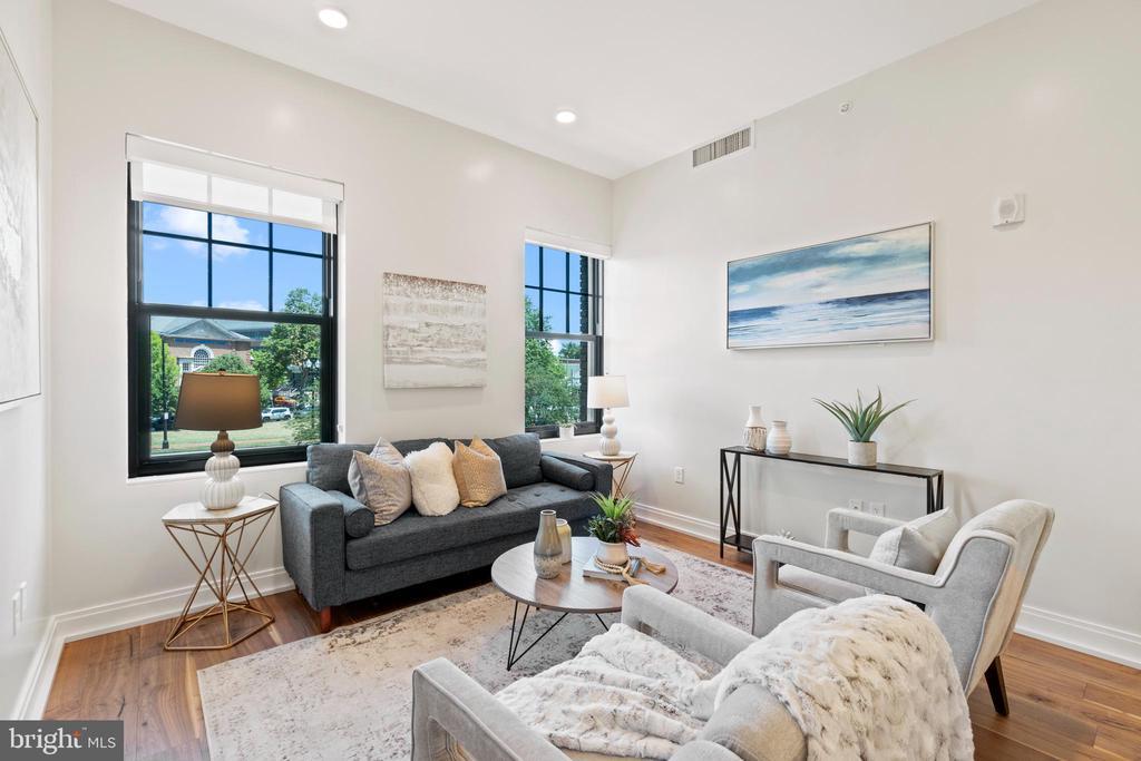 Foto principal - 1111 Pennsylvania Ave. SE