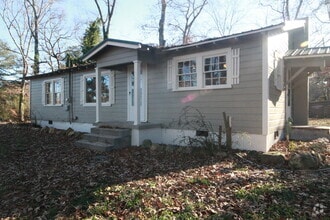 Building Photo - 2638 Callier Springs Rd SE