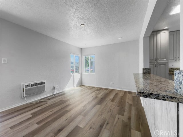 Building Photo - 13871 La Pat Pl