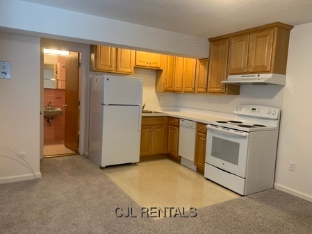 Building Photo - 8 Lake St