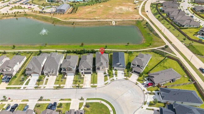 Building Photo - 728 Lake Lacosta Dr