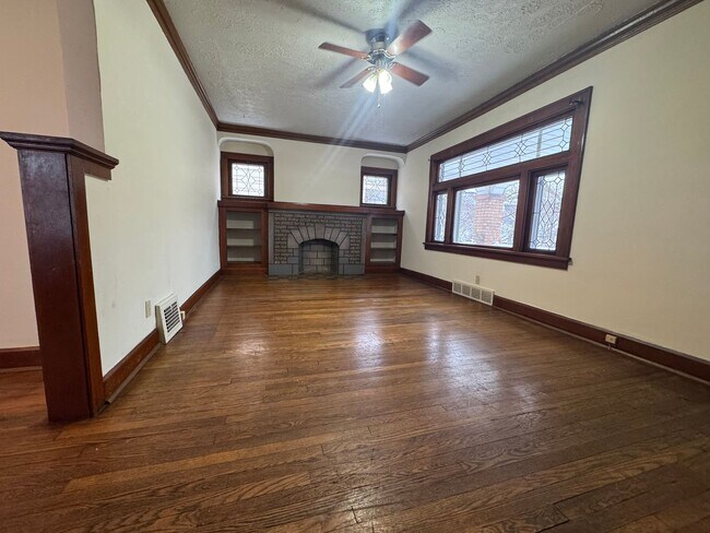 Building Photo - 4116 Biddulph Ave