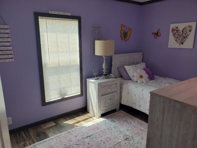 Building Photo - 936 Pineclair Dr SW