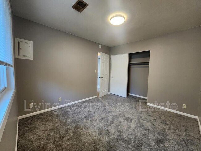 Foto del edificio - 1848 Garfield St