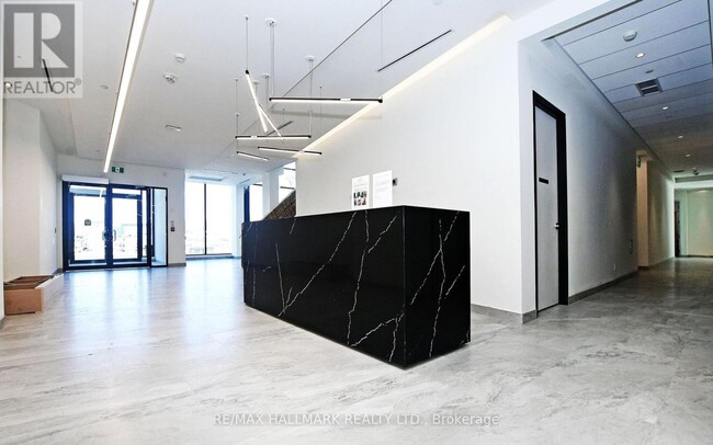 Building Photo - 6 David Eyer Rd