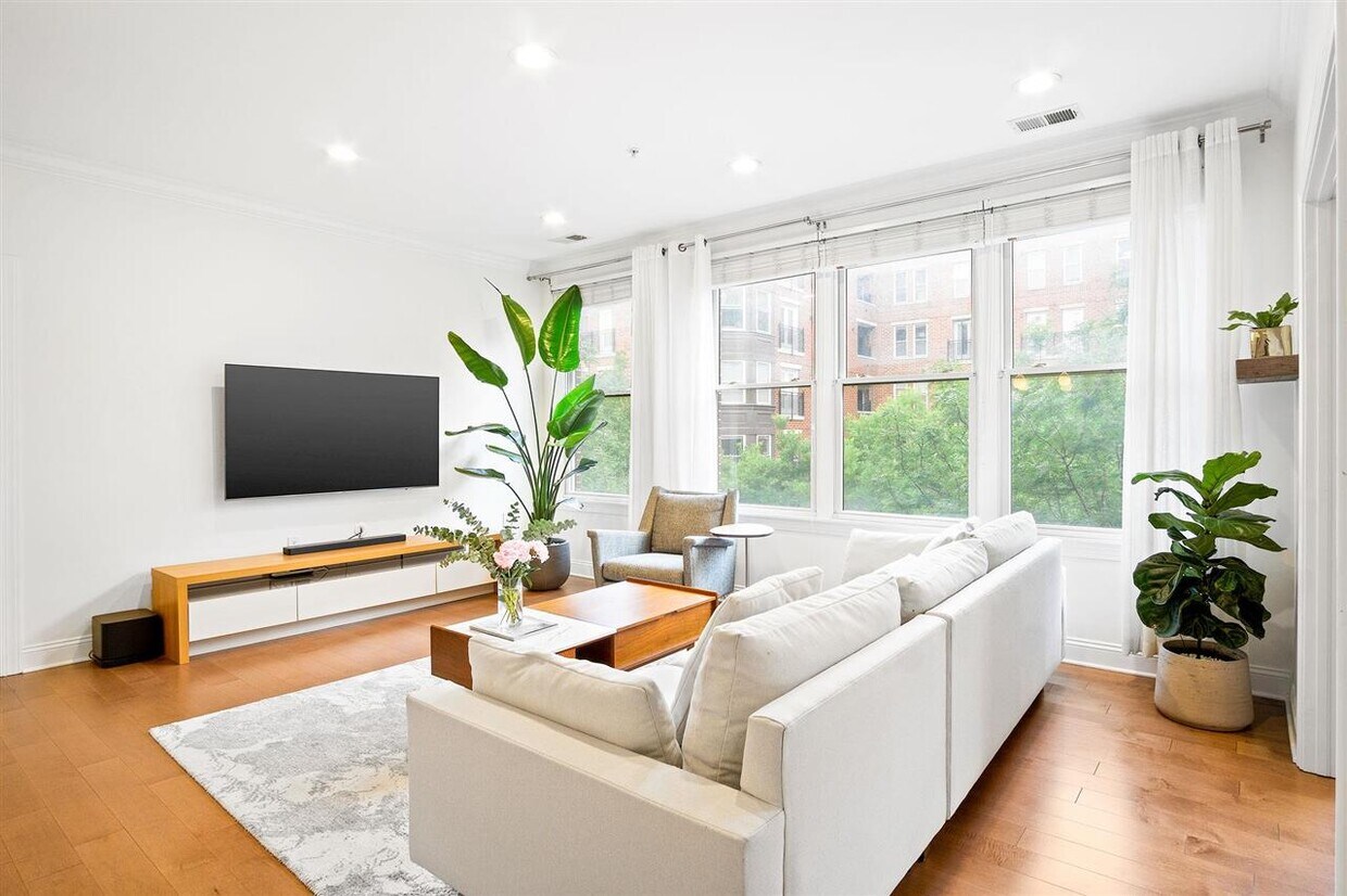 Foto principal - 126 Dudley St