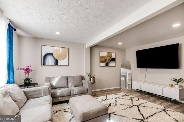 Building Photo - 6413 Wedgewood Trce