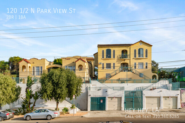 Foto del edificio - Hillside Traditional Spanish Two-Bedroom A...