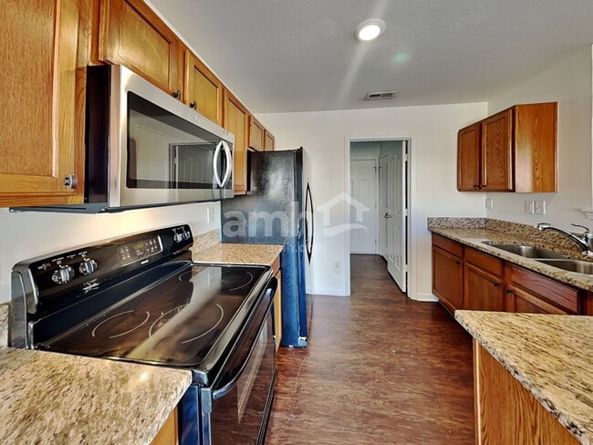 Building Photo - 8327 Rolling Meadows Ln