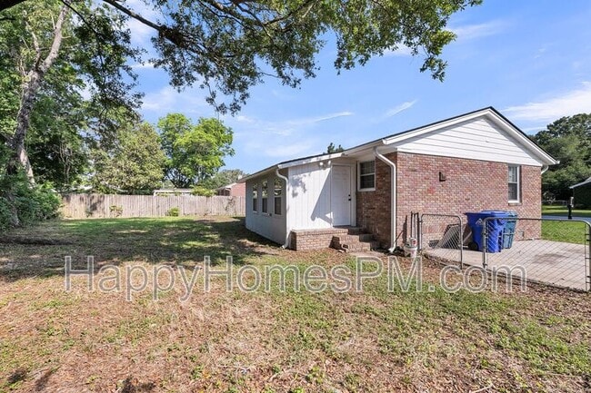 Building Photo - 313 Curtiss Ave