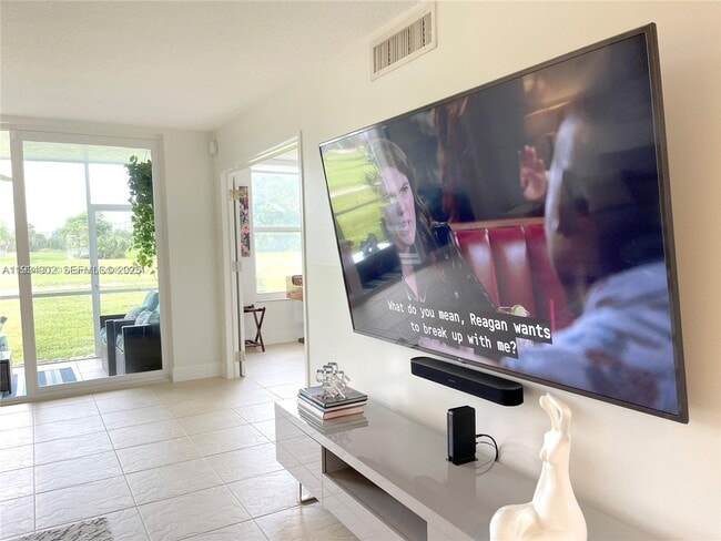 Foto del edificio - 2671 S Course Dr