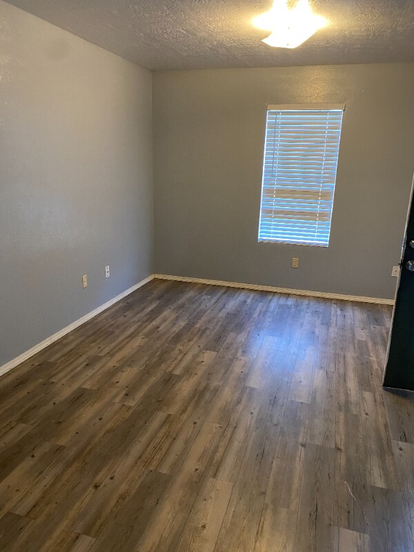 1315 N Twin City Hwy Unit 55, Nederland, TX 77627 Room for Rent in