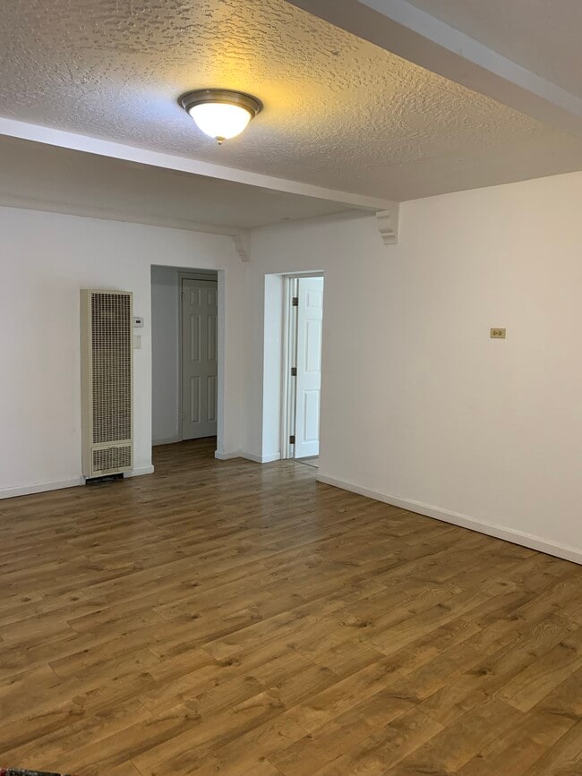 Building Photo - 315 Cureton Pl
