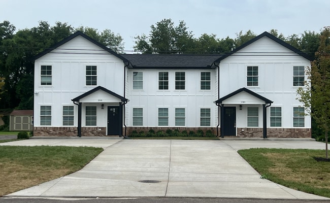 Building Photo - 244 Caroline Dr