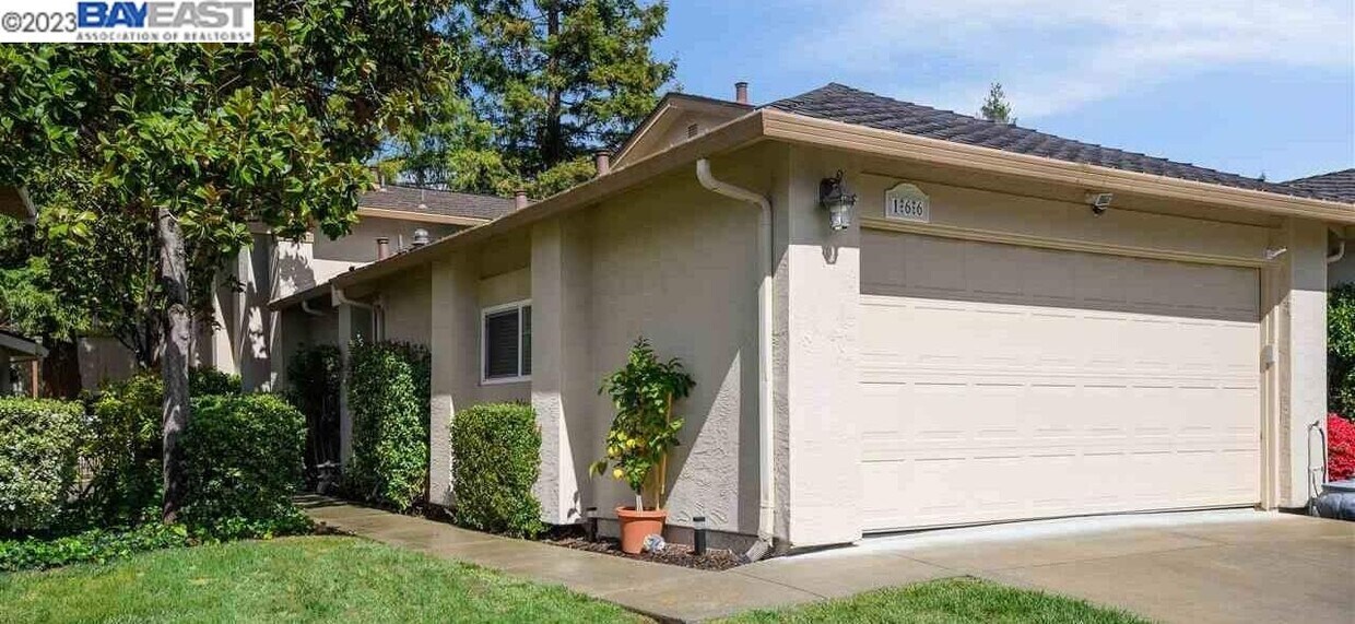 Primary Photo - 166 Tweed Dr