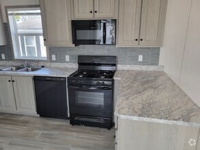 Building Photo - 240 Cambridge Dr