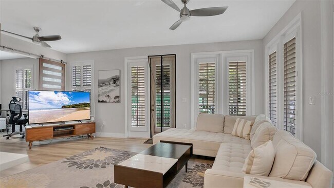 Foto del edificio - 1674 Lakemont Ave