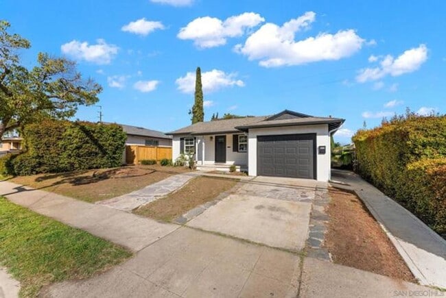 Building Photo - 8420-8424 Dallas St