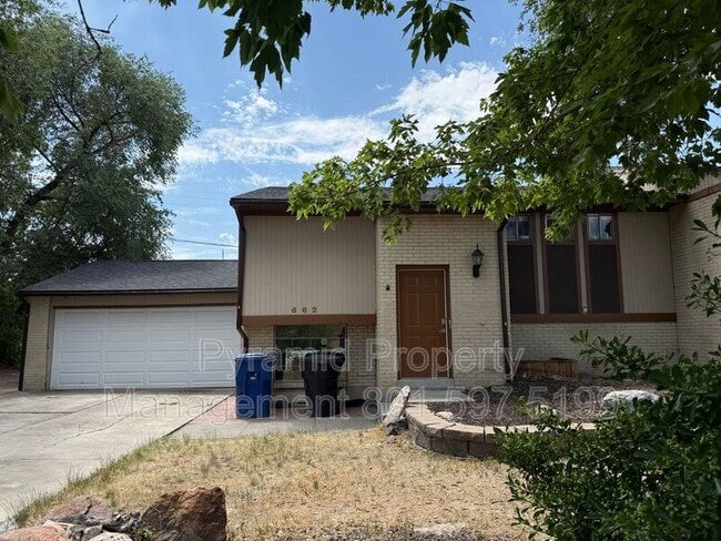 Building Photo - 680 E Malibu Dr