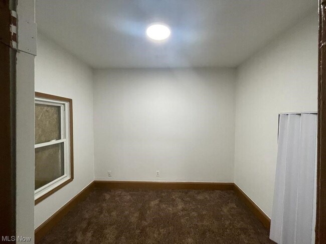 Foto del edificio - 3611 E 116th St