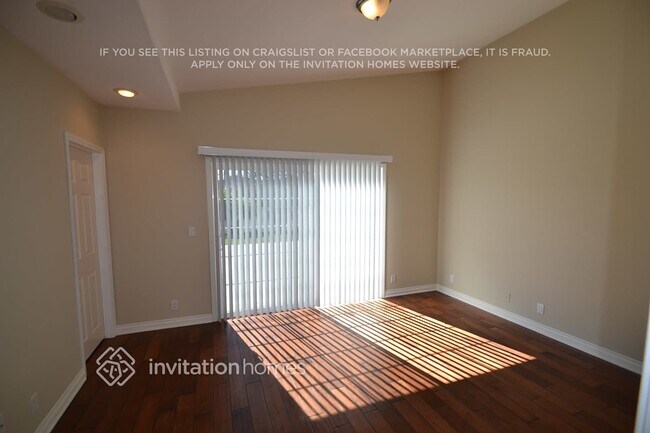 Building Photo - 548 Galsworthy St