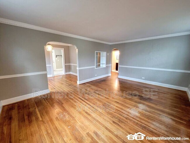 Foto del edificio - 105 Idlewood Ave